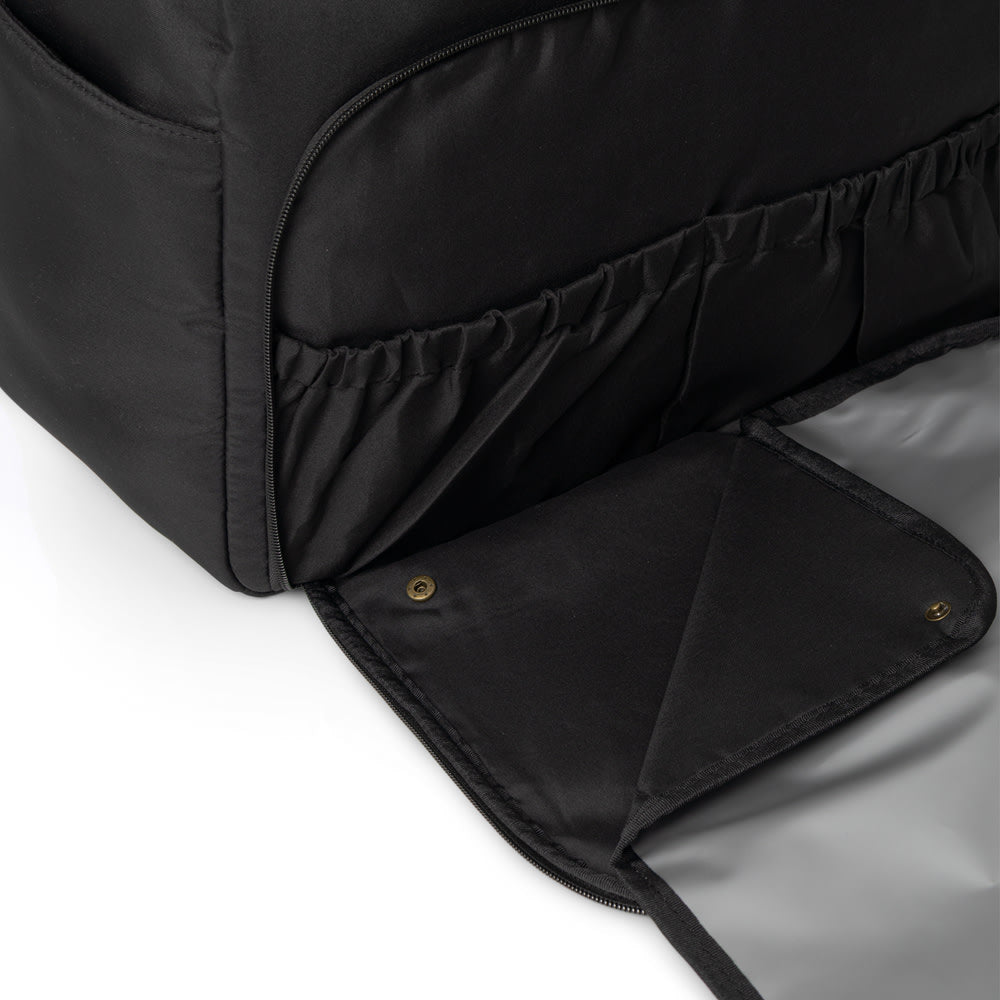 That's Mine Benne pusletaske - Black - Outer: 100% Recycled polyester Lining: 100% Polyester Buy Amning & pusletid||Pusle||Pusletasker||Alle||Favoritter||personale||Newborn essentials||Influencer choice||alt minus sløjfe||NOOS||Del dine øjeblikke||Rejseklar||mette-sale here.