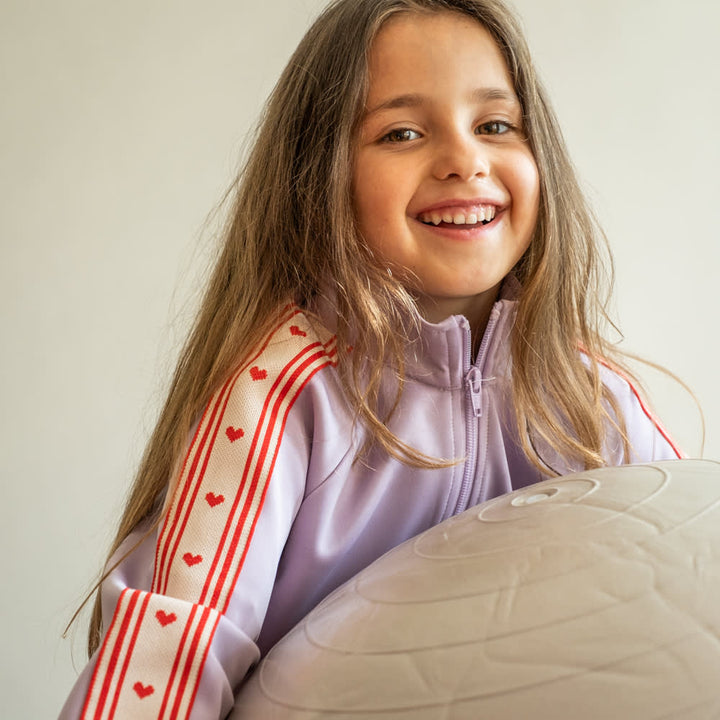 That's Mine Andrea sweatshirt - Sweet purple - 49% polyester / 46% rayon / 6% spandex Buy Overdele||Sweatshirts||personale||Sweatsæt||Forår 2026 here.