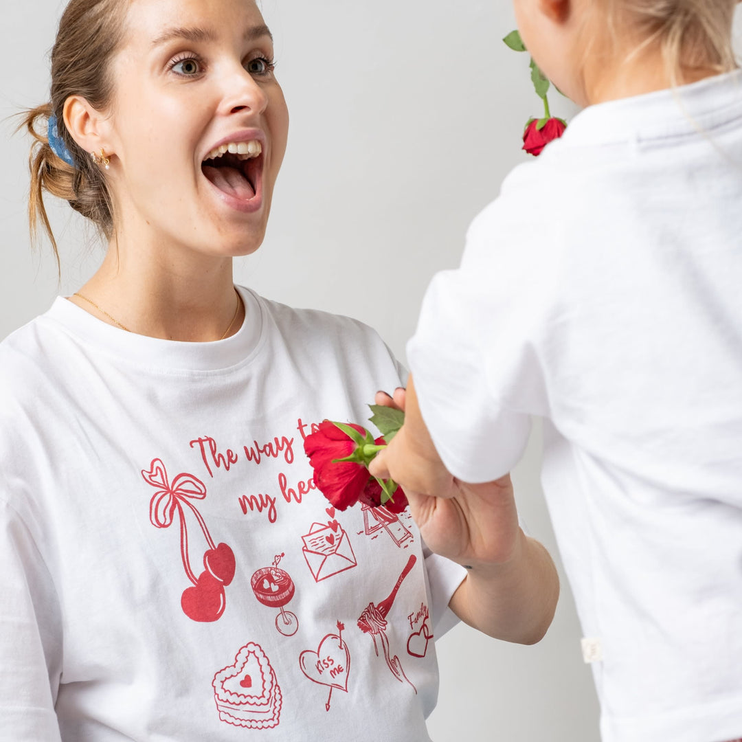 That's Mine Vega t-shirt - My heart - 100% organic cotton Buy T-shirts||Overdele||personale||Valentines here.